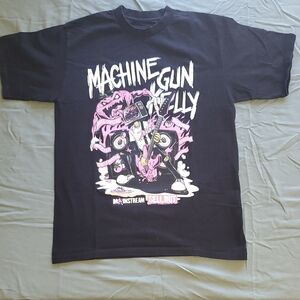 Machine Gun Kelly "Mainstream Sell Out" Tour 2022 Black Concert Tee. A3.